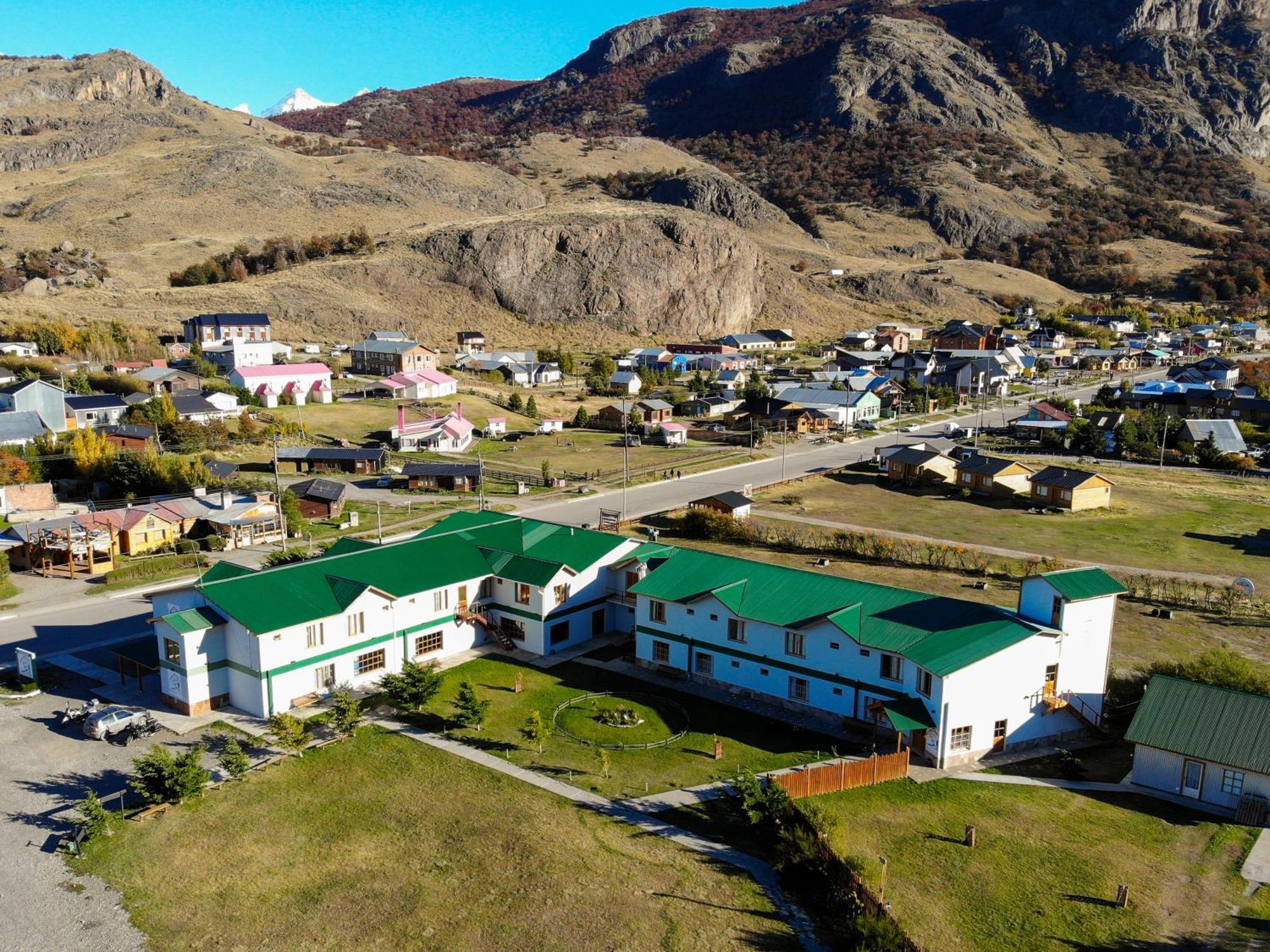 Hostel Pioneros Del Valle El Chalten Luaran gambar